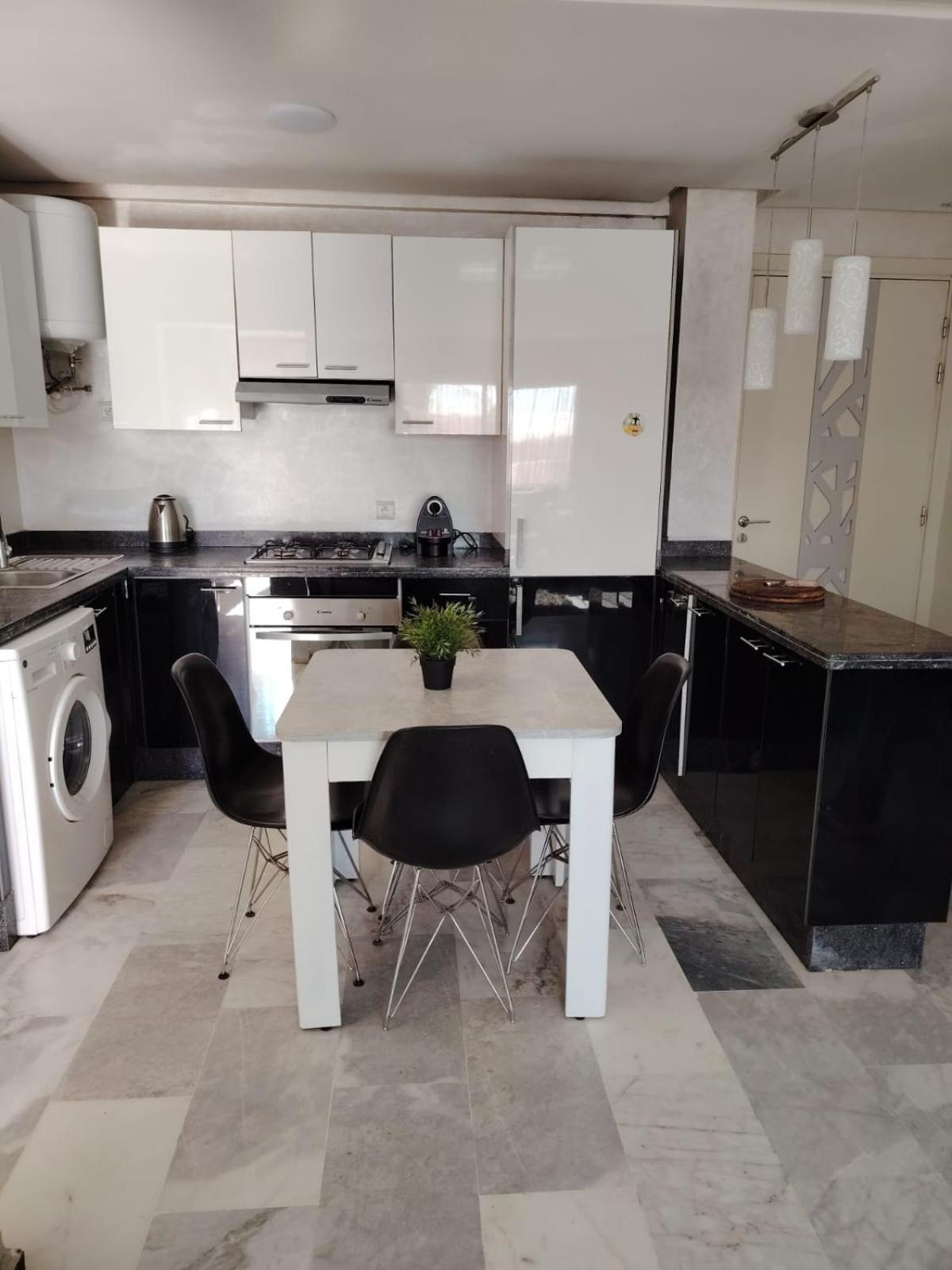 Aim House Apartment
